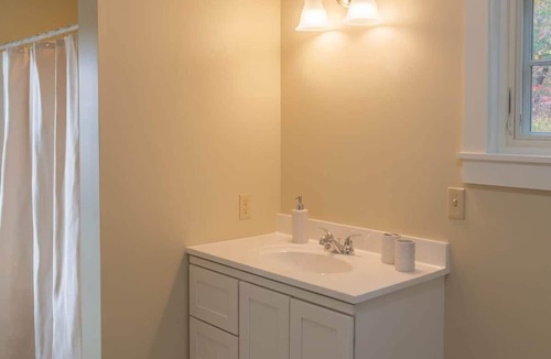 Newcastle Bed & Breakfast | Coastal Haven Suite
