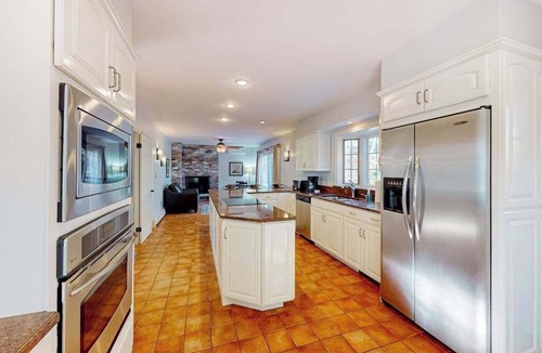 North Falmouth House | Coastal North Falmouth Home with Private Backyard and BBQ