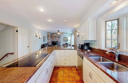 North Falmouth House | Coastal North Falmouth Home with Private Backyard and BBQ