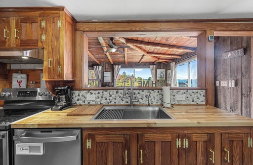 Milbridge House | Coastal Red Farmhouse w/firepit, 5 BR, 8 beds, 1.5 BA, 6 acres, Narragaugus Bay.