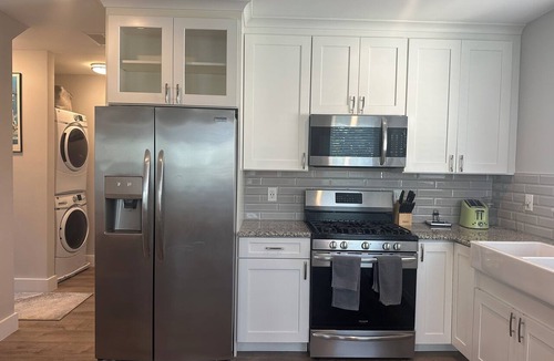 Asbury Park Apartment | Coastal Retreat in N.E. Asbury, Two blocks to ocean. STR2600925