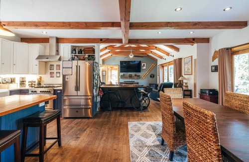 Freeport House | Coastal Waterfront Retreat with Sauna, Kayaks & Fire Pit, Freeport, Near LL Bean