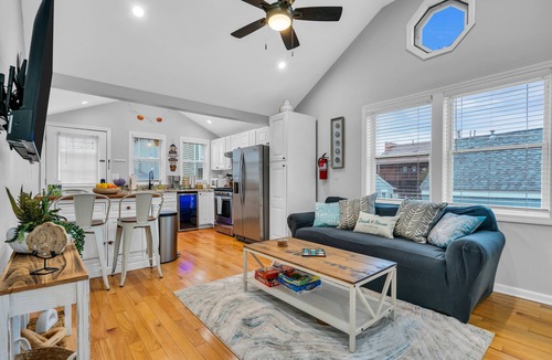 Seaside Heights Cottage | Coffee | BBQ Grill | Fire Pit | High Speed WiFi