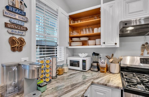 Seaside Heights Cottage | Coffee | BBQ Grill | Fire Pit | High Speed WiFi