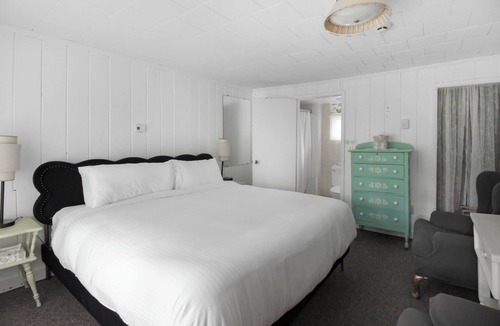 Weston Hotel | COHO Inn & Motor Lodge