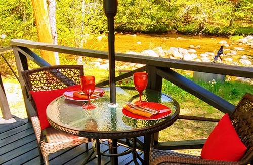 Sandwich Cottage | Cold River Retreat - Quiet hideaway for two located in Sandwich, NH.