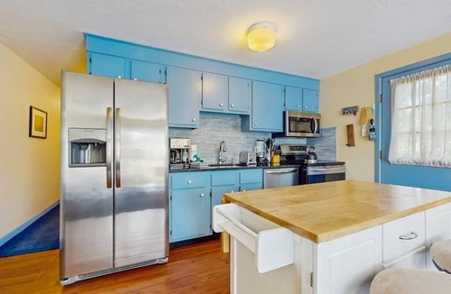 Provincetown Condo | Colorful, family-friendly condo close to the ocean & renovated interior