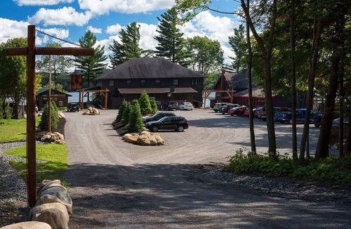 Town of Webb Condo | Come stay at Great Pines for amazing views!