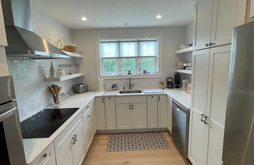 Easton's Point Cottage | Come Stay by the Sea on Easton’s Point — A 5-Star Guest Favorite!