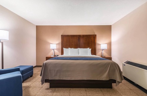 Concord Hotel | Comfort Inn Concord South End