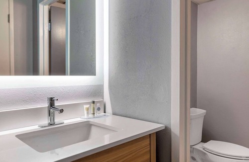 Hyannis Hotel | Comfort Inn Hyannis - Cape Cod