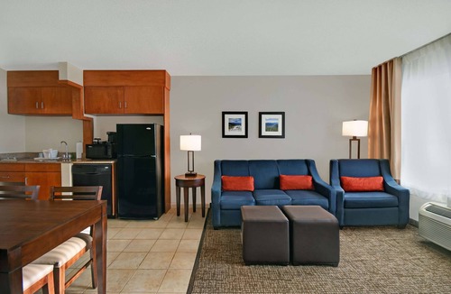 Wilton Hotel | Comfort Inn & Suites Wilton