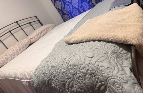 Buffalo Apartment | Comfortable & pet friendly . Free Breakfast 5 minutes from the heart of Buffalo