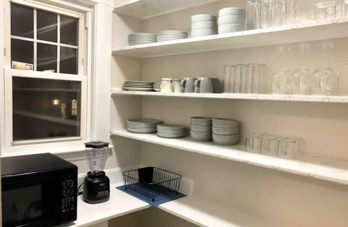 Watertown House | Comfy 2BR House Close to Harvard, MIT,BU & Boston