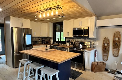West Dover Cottage | Completely renovated Cottage w/Hot tub at Mt Snow