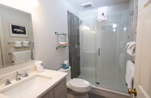 Ludlow Condo | Condo ∙ 3 bedrooms ∙ 12 guests
