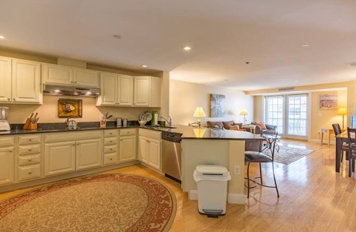 Old Orchard Beach Condo | Condo Room 407 1 Bedroom Ocean View Condo