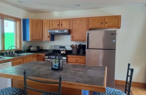 Thomaston House | Convenient, Cozy, Mid-Coast Maine Cottage