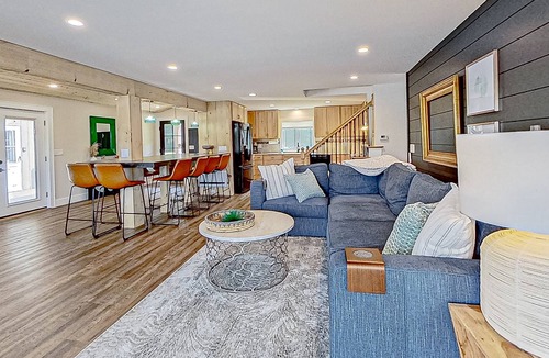 Lochmere House | Coons Point | Dog-friendly lakefront house in Belmont with hot tub & dock