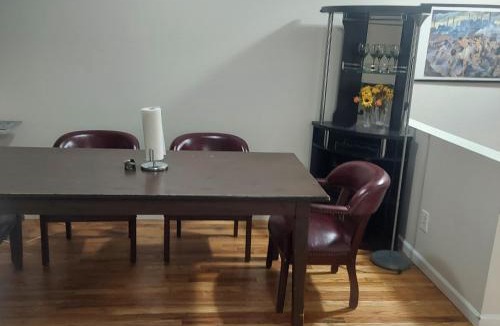 Newark House | Cosy Bedroom 12mins to Airport Prudential NJIT UMDJ Penn Station