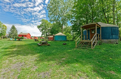 South Hartford RV Rental | Cosy Pet-Friendly Yurt for 6
