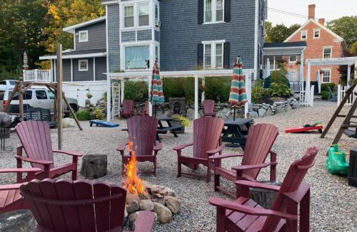 Wolfeboro Apartment | Cottage 1-2 -2 Bedroom 1 Bath End Unit with Kitchenette Private Courtyard Pet Friendly fee applies
