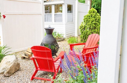 Wolfeboro Cottage | Cottage 11 - Year Round - Pet Friendly - 1 Bed/1 Bath w/Private Courtyard