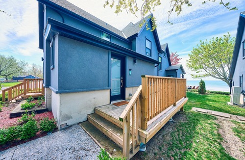 Wainfleet Cottage | Cottage 14: Beachfront Cottage Escape
