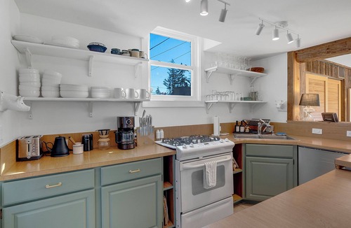 Newagen Cottage | Cottage at Island Point; Charming Coastal Retreat