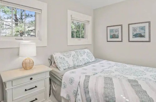 North Chatham House | Cottage close to beach and town