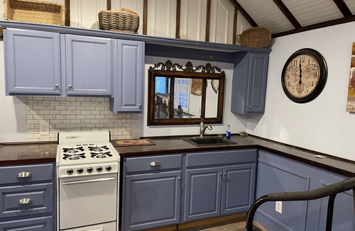 Oakford Cottage | Cottage in Historic Bucks County