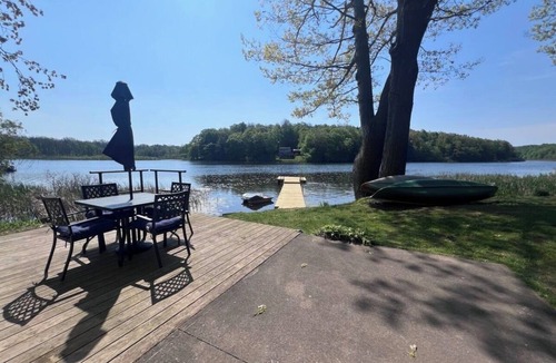 Wolcott Cottage | Cottage on the bay
