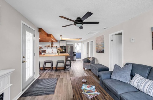 South Glengarry Cottage | Cottages at Penny's Cove The Golden Hour Cottage 1