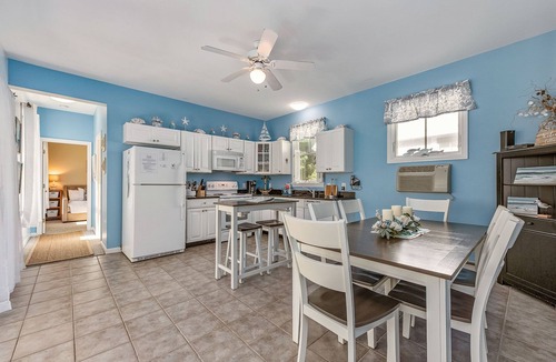 Summer Village Cottage | Cottages at Summer Village, fully furnished cottage, Wi-fi, heated pools, hot tub