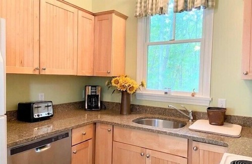 Summer Village Cottage | Cottages at Summer Village, fully furnished cottage, Wi-fi, heated pools, hot tub