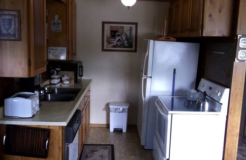 Nipissing Cottage | Country Cottage Rental with Fire Pit on Lake Nipissing, Ontario