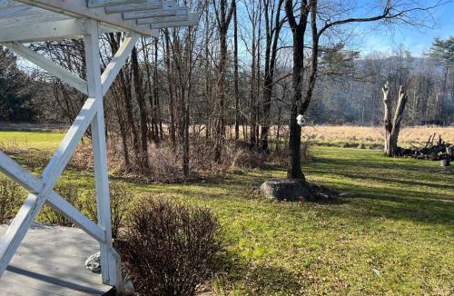 Saugerties House | Country Cottage with Large Yard, Fire Pit & Nature Views