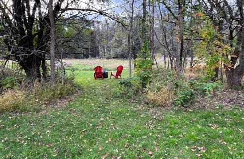 Saugerties House | Country Cottage with Large Yard, Fire Pit & Nature Views