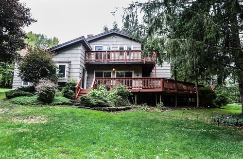 Denver House | Country Escape! 5 bed/5bath, 2 acre pond, pool/Foosball tables, Fire pit, Sauna