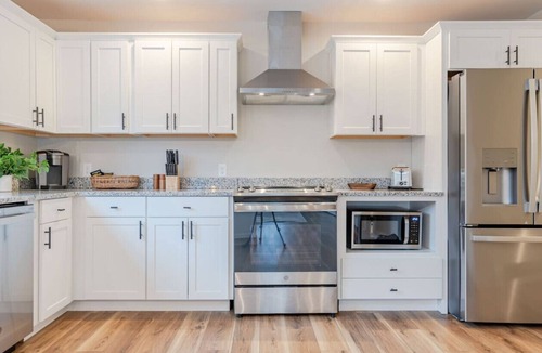 Gorham Apartment | Countryside Oasis: Charming 1BR Farmhouse Getaway