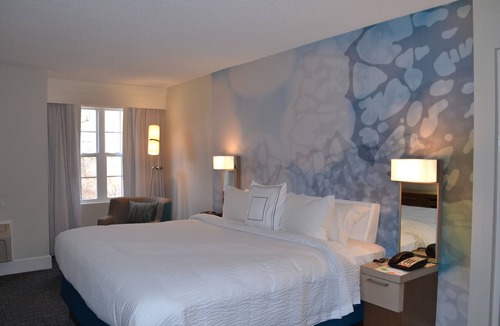 Hyannis Hotel | Courtyard By Marriott Cape Cod Hyannis