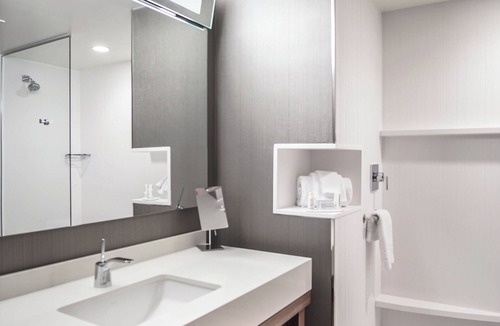 Lenox Hotel | Courtyard by Marriott Lenox Berkshires