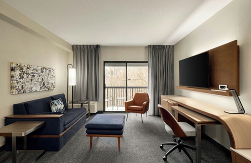 Talleyville Hotel | Courtyard by Marriott Wilmington Brandywine