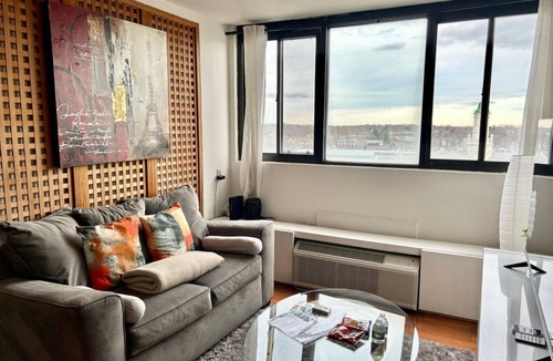Stamford Apartment | Cozy 1-bed, 1-bath apartment in charming Downtown Stamford
