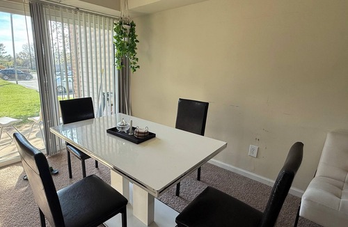 Maple Shade Apartment | Cozy 1-bedroom apartment in charming Maple Shade with AC