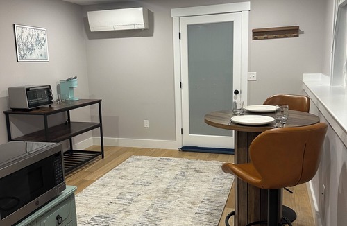 Brunswick Apartment | Cozy 1-bedroom apartment in serene Brunswick with AC. Private parking