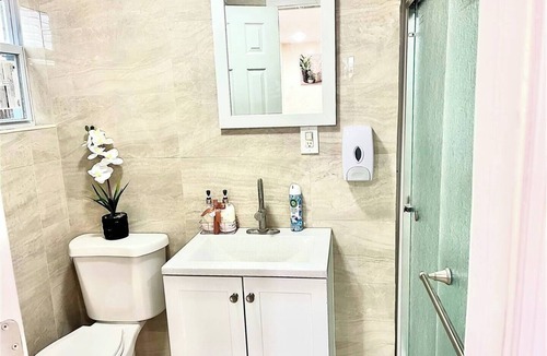 East New York Apartment | Cozy 1-bedroom apartment in Brooklyn Near JFK