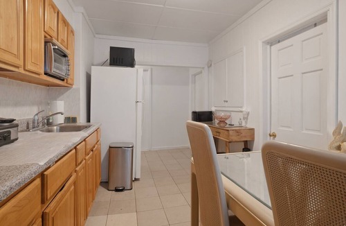 Queens Apartment | Cozy 1-bedroom apartment in charming Flushing with AC