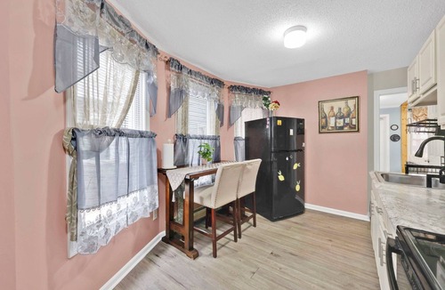 Asylum Hill Apartment | Cozy 1-bedroom apartment in gorgeous Hartford with AC