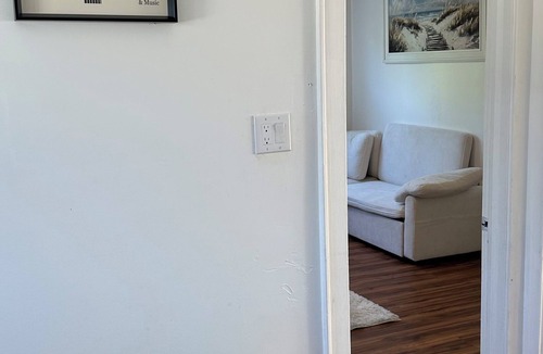 Union Apartment | Cozy 1-bedroom apartment in enjoyable Union with AC and gym access